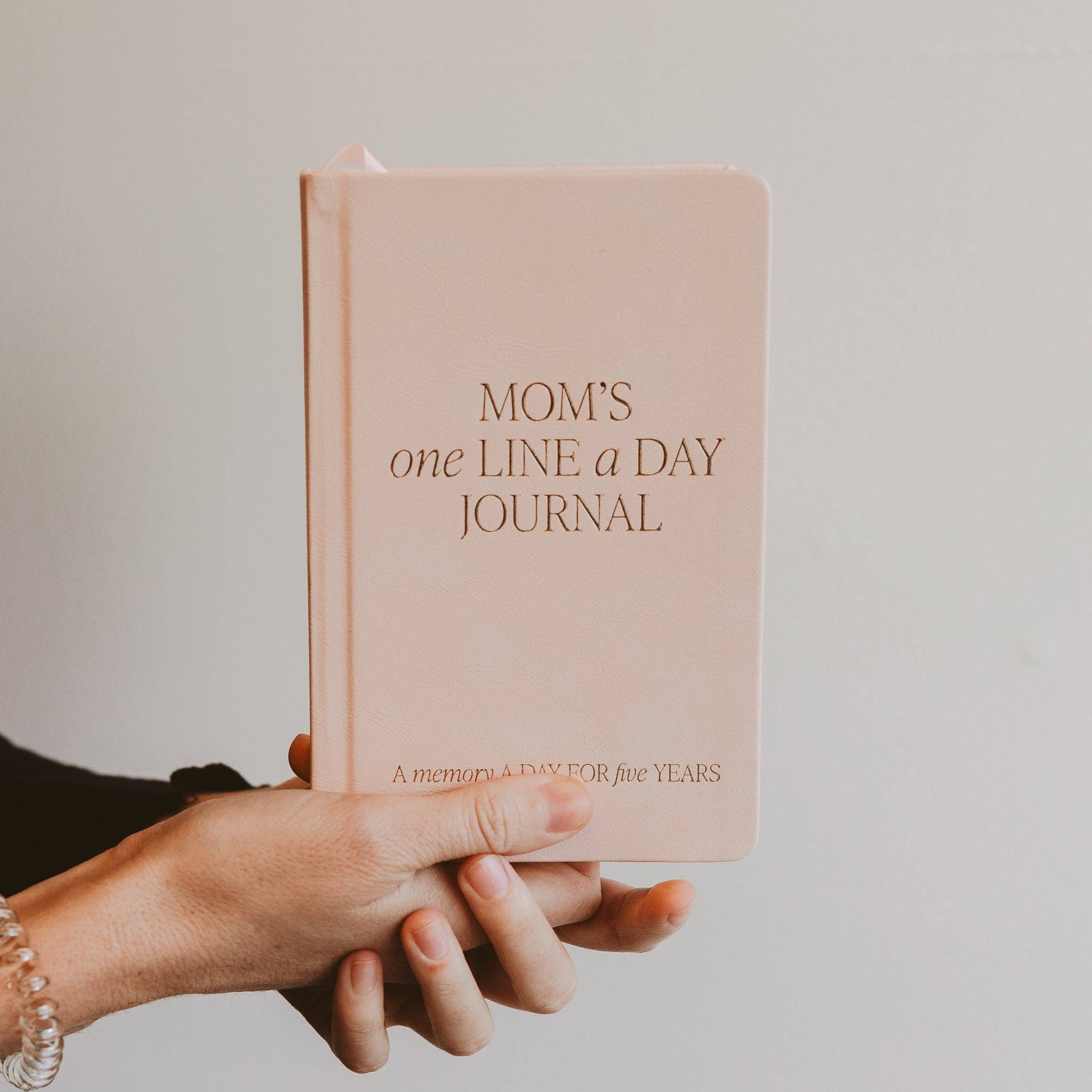Mom's One Line A Day Leather Journal - Mother's Day Gifts - Blackbird Boutique