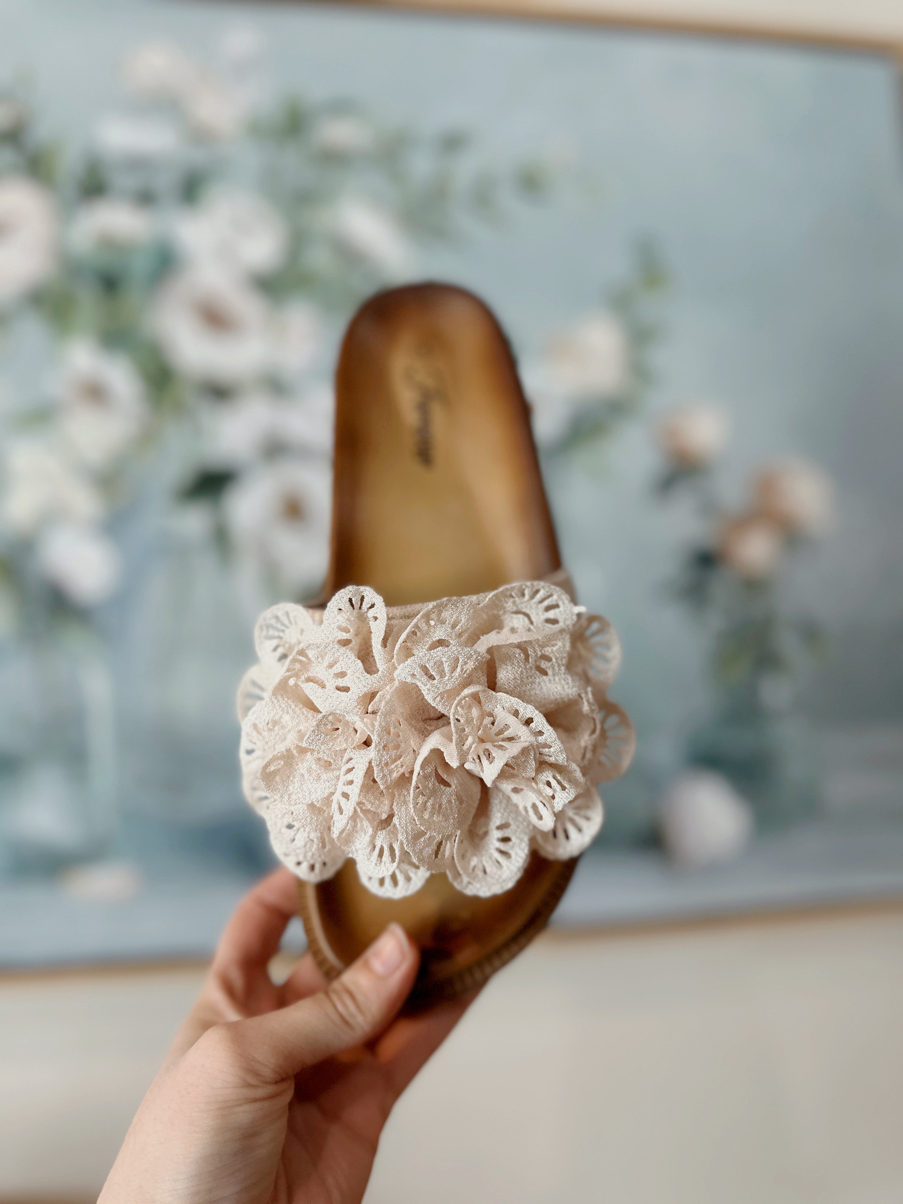 Chunky Slide Sandals in Cream - Blackbird Boutique