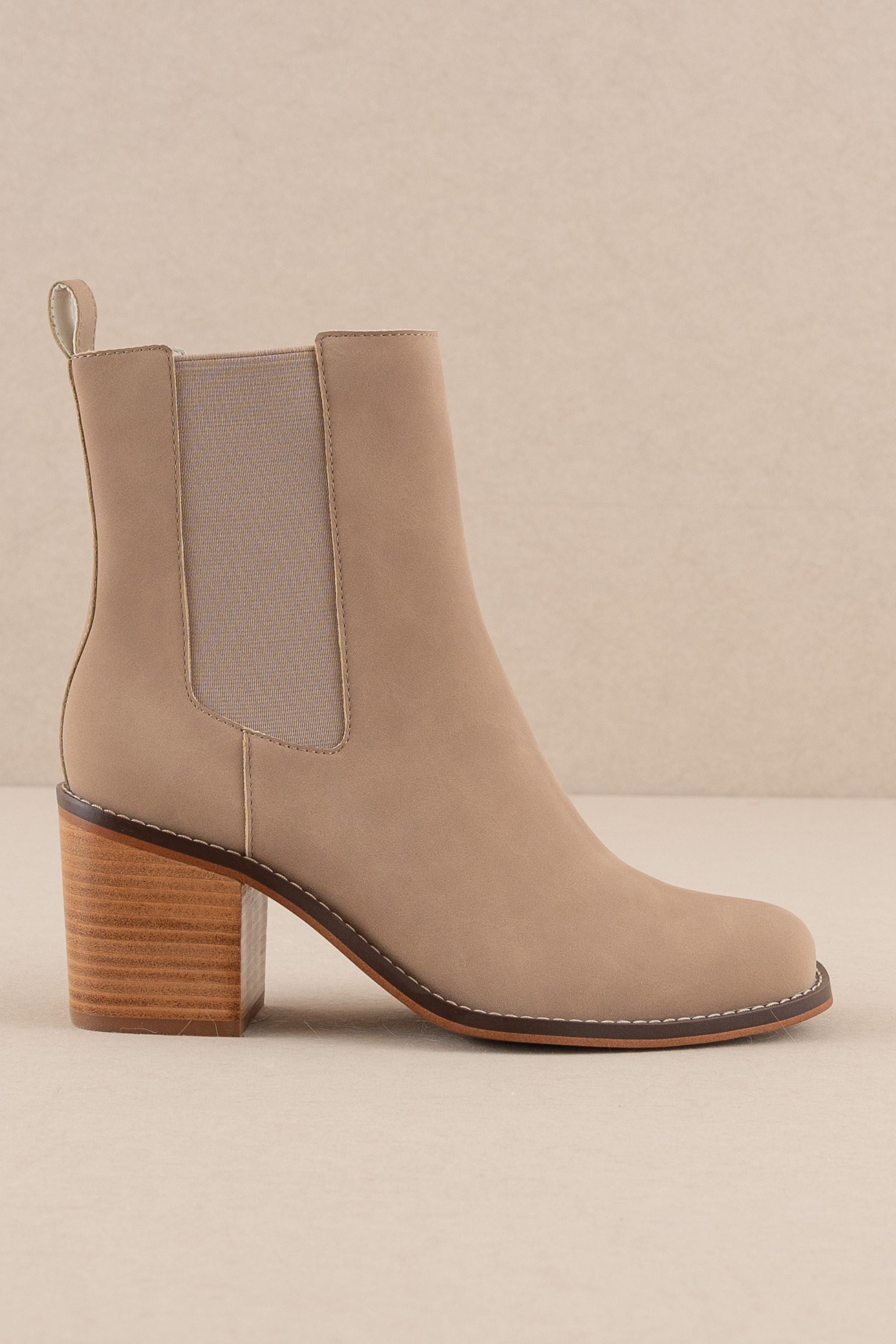 The Dakota Chelsea Boot