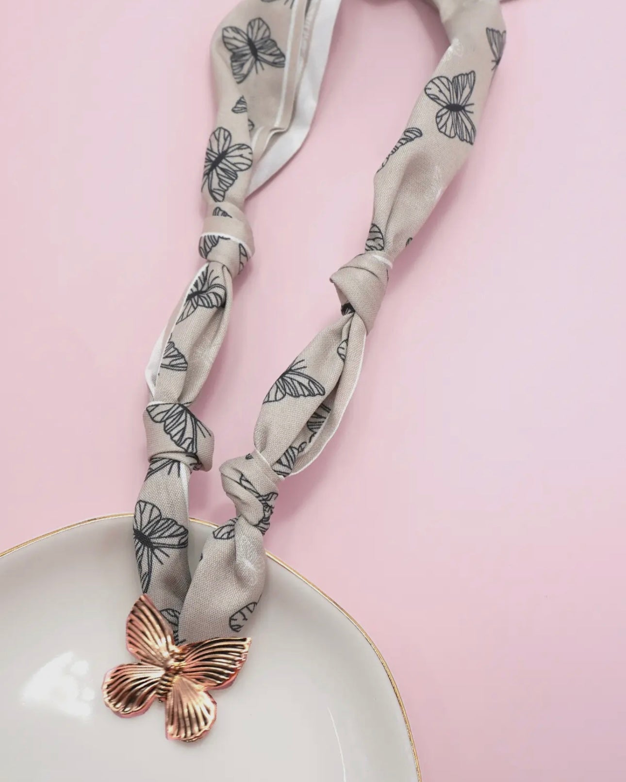 HANDMADE SCARF CHARM NECKLACE