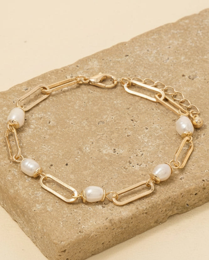 Freshwater Pearl And Oval Chain Bracelet - Blackbird Boutique