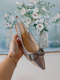 SLINGBACK BLOCK HEEL SANDAL IN SILVER - Blackbird Boutique