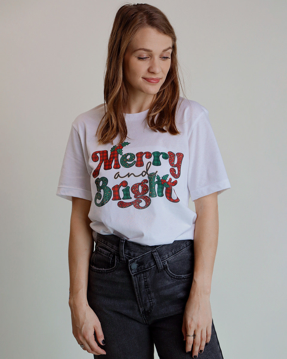 Merry & Bright Christmas Graphic Tee - Blackbird Boutique
