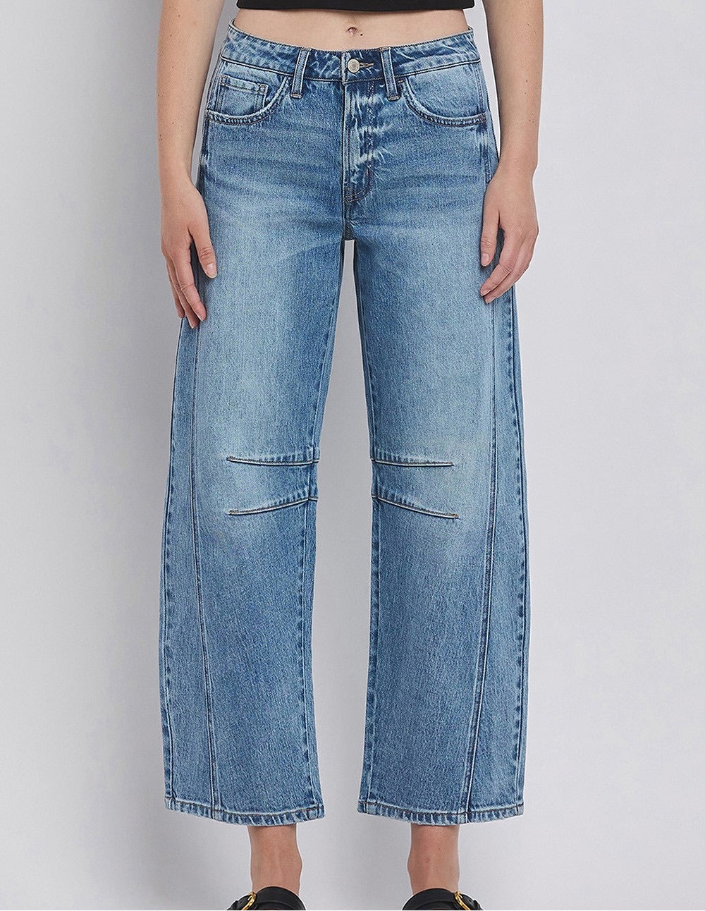 HIGH RISE BARREL LEG JEANS