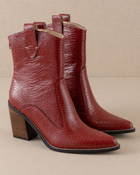 THE TARA WESTERN BOOT IN RED - Blackbird Boutique