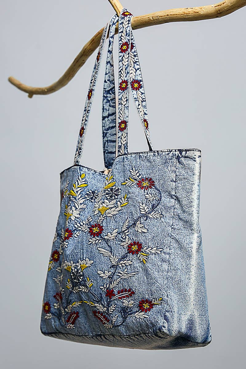 Patch Pocket Embroidered Straps Textured Woven Tote Bag