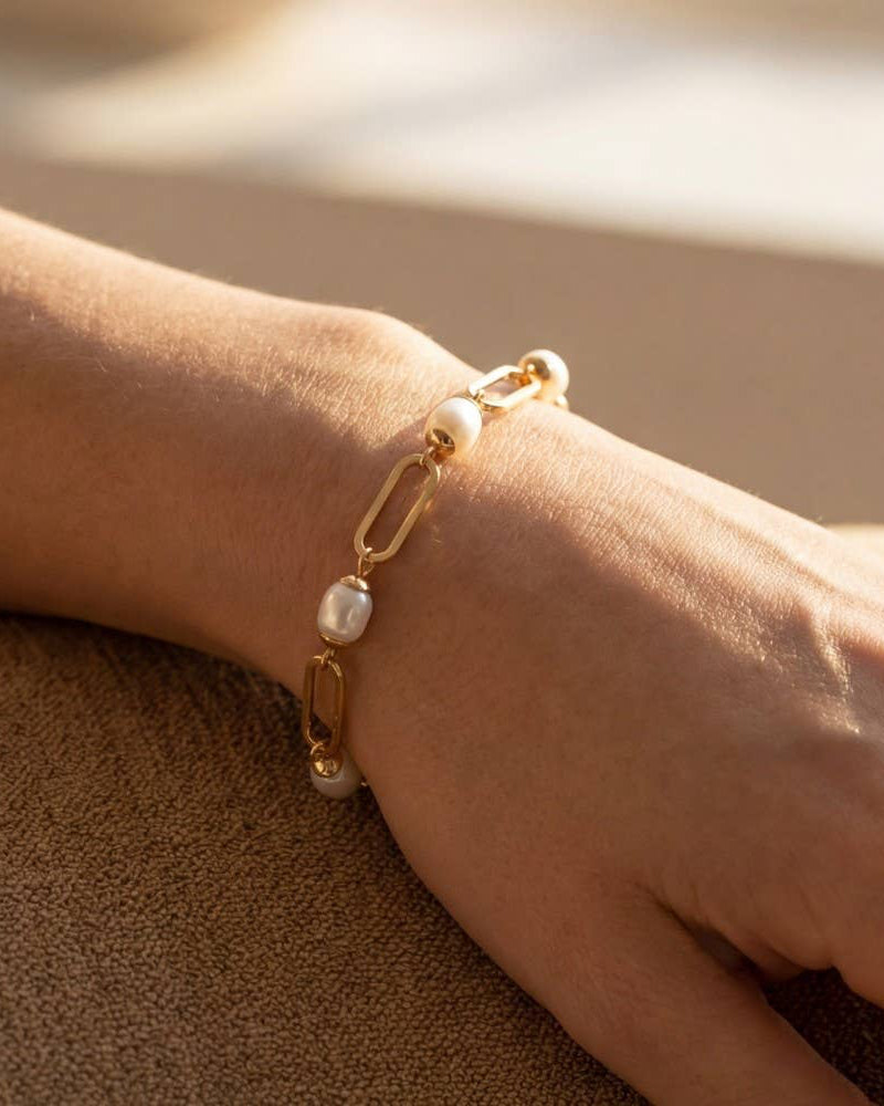 Freshwater Pearl And Oval Chain Bracelet - Blackbird Boutique