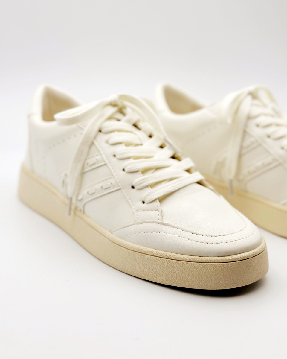 Mara Sneaker - White - Blackbird Boutique